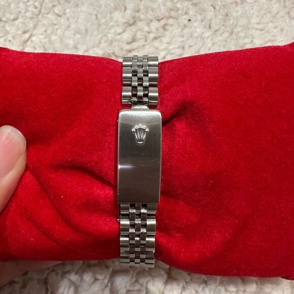 Rolex Datejust Stainless Steel 26mm Silver Roman Dial 79174 Womens - Picture 7 of 11